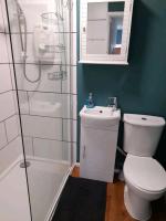 The Salty Sea Dog - Dog friendly and 2 minutes walk to the beautiful, golden beach - Chambres d'hôtes Bridlington