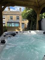 B&B Holmfirth - Holmfirth Hideout - Bed and Breakfast Holmfirth