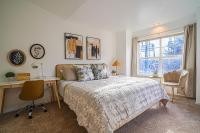 B&B Seattle - Ballard's Townhome with office & walk score 98 - Bed and Breakfast Seattle