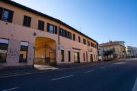 [Da Lorenzo] - between station and center - B&B Monza