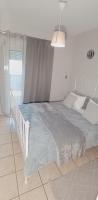 Georgias house 7 min from Athens airport - B&B Artémida