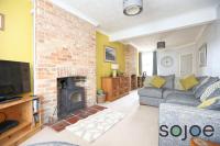 B&B Lowestoft - Charming and spacious 3 bedroom house very close to the beach - Bed and Breakfast Lowestoft