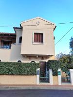 Hommy Lab - stylish and modern with super kitchen, separate entrance, free parking - B&B