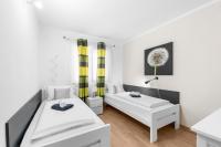 Apartment with Garden View
