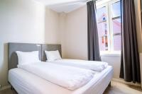 Seafront Apt. with Elevator and French Balcony - Ferienwohnung Bergen