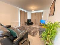 B&B Milton Keynes - Luxurious and Spacious 2 Bedroom Flat - Bed and Breakfast Milton Keynes