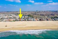 2 Bed Oceanfront with patio on the Sand in Quiet West Newport - B&B Newport Beach
