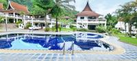 Lovely 2-Bedroom Condo with Pool - B&B