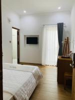 B&B Ấp Bình Hưng - HOLIDAY HOTEL - Bed and Breakfast Ấp Bình Hưng