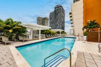 Palm Place Heart of Miami with Parking Pool and Gym - Chambres d'hôtes Miami
