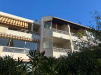 Proche Centre SANARY Studio climatisé 4 personnes - B&B