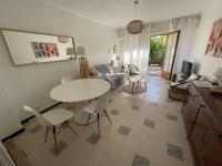 Lumineux, à deux pas de la plage, Wifi, tout équipé et tout à pied ! - Chambres d'hôtes La Seyne-sur-Mer