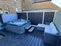 B&B Kent - Broadway Terrace with Hot tub - Bed and Breakfast Kent
