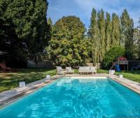 B&B Laons - Maison spacieuse - Piscine - Jardin - Bed and Breakfast Laons