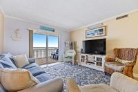 NEW Sugar Sands at Sea Coast Gardens III 502: Your Vibrant Updated 22 Oceanfront Haven - B&B