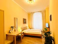 B&B Wien - Pension Liechtenstein - Bed and Breakfast Wien