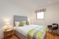 One Bedroom Apartment - Argyle Steet