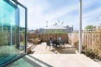 Square Green No 11 - Garden - B&B