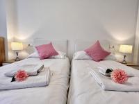 Rouna V by Gloove - Bed and Breakfast Benidorm