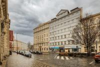 Cozy & comfortable apt walking anywhere you want SEN - Chambres d’hôtes Prague