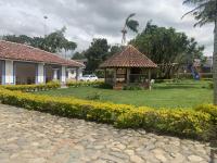 chez Yannick Hospedaje Los Amigos - B&B
