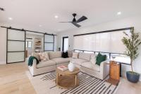 B&B West Palm Beach - Modern Beach Home, Family Friendly, Heated Pool - Bed and Breakfast West Palm Beach