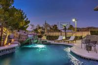 8000sf 7BR Villa Casita Pool Spa Gym & Games - B&B Las Vegas