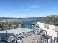 16 Crystal Waters - B&B