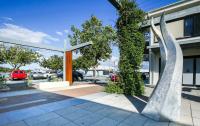 2-Bedroom Apartment in the Heart of Batemans Bay - Bed and Breakfast