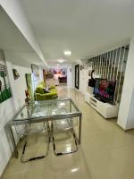 B&B Badalona - BADAROSA 2 House10min to BARCELONCity&NearTo BEACH - Bed and Breakfast Badalona