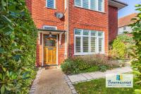 STOURWOOD CORNER by BOURNECOAST - A Spacious Apartment Near the Sandy Beaches and Shops - FM9582 - Ferienwohnung Bournemouth
