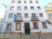 Lisbon Center Quiet Apartment-Lapa 2 bathroom - B&B Lisbon