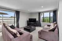 Paradise at the Bay - Ruakaka Holiday Home - B&B Ruakaka