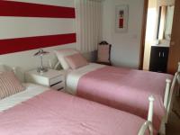 Twin Room with Private Bathroom