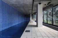 Central Simplicity - Modern Inner-city Living - Ferienwohnung