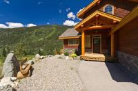 Morrisey Chalet at Sun Peaks - B&B