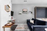 B&B Indianapolis - Modern CozySuites Studio Apartment - Bed and Breakfast Indianapolis