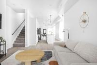 CozySuites 3BR Arsenal Heights, Indy 2 - Chambres d’hôtes