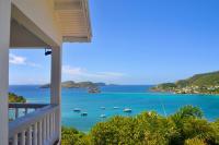 B&B Union - Stunning Villa overlooking Friendship Bay Beach - Bed and Breakfast Union