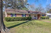 City Center Charm: 5 Mins to SFA - Nacogdoches, Texas - Bed and Breakfast