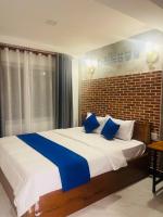 Junior Suite with Balcony