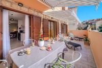 House Benbello - B&B Milna