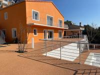 Orange Villa on the Cote d'Azur 6BR 11pax AC Private Heated Pool BBQ Mountain View - B&B Cagnes-sur-Mer