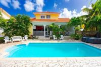 Maison conviviale à Sainte-Anne avec piscine privée - Ferienwohnung Sainte-Anne