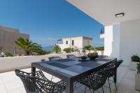 Luxury Apartment Citrin with shared Pool - B&B Makarska