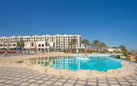 Buki-Gravity-Homes, spacy beachfront apartment in 5 star hotel Gravity Sahl Hasheesh- FOR GUESTS WITH NONEGYPTIAN PASSPORTS - B&B Hurghada
