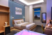 Deluxe Suite with Spa Bath