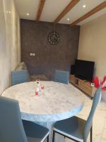 B&B Rians - Studio cosy avec terrasse, jacuzzi en supplément - Bed and Breakfast Rians