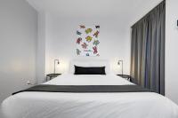 One-Bedroom Apartment with Terrace