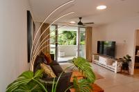 B&B Townsville - Tropical Luxe Apartment - Bed and Breakfast Townsville